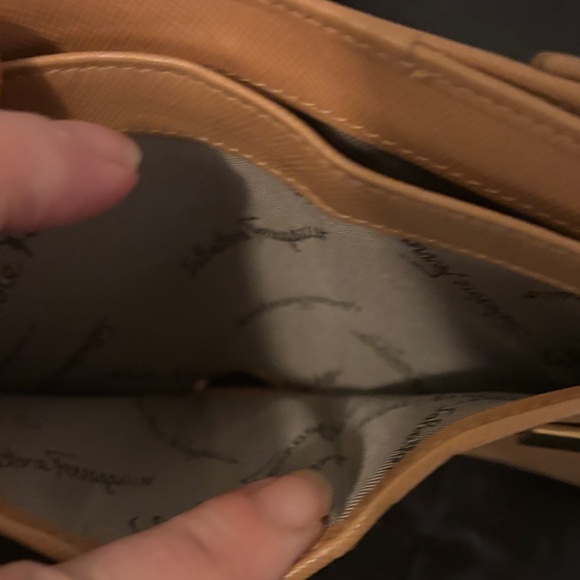 Salvatore Ferragamo Tan Compact Wallet with Box - Picture 4 of 9